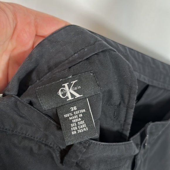 Calvin Klein Mens Black Cargo Shorts - Picture 9 of 9